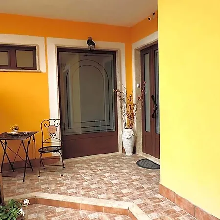 Ospiti A Corte