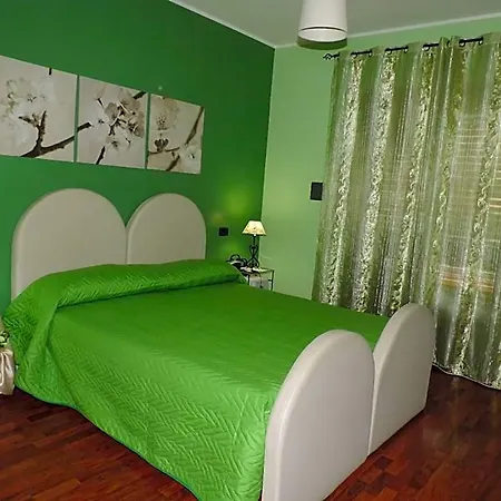 Hotel Ospiti A Corte Montella